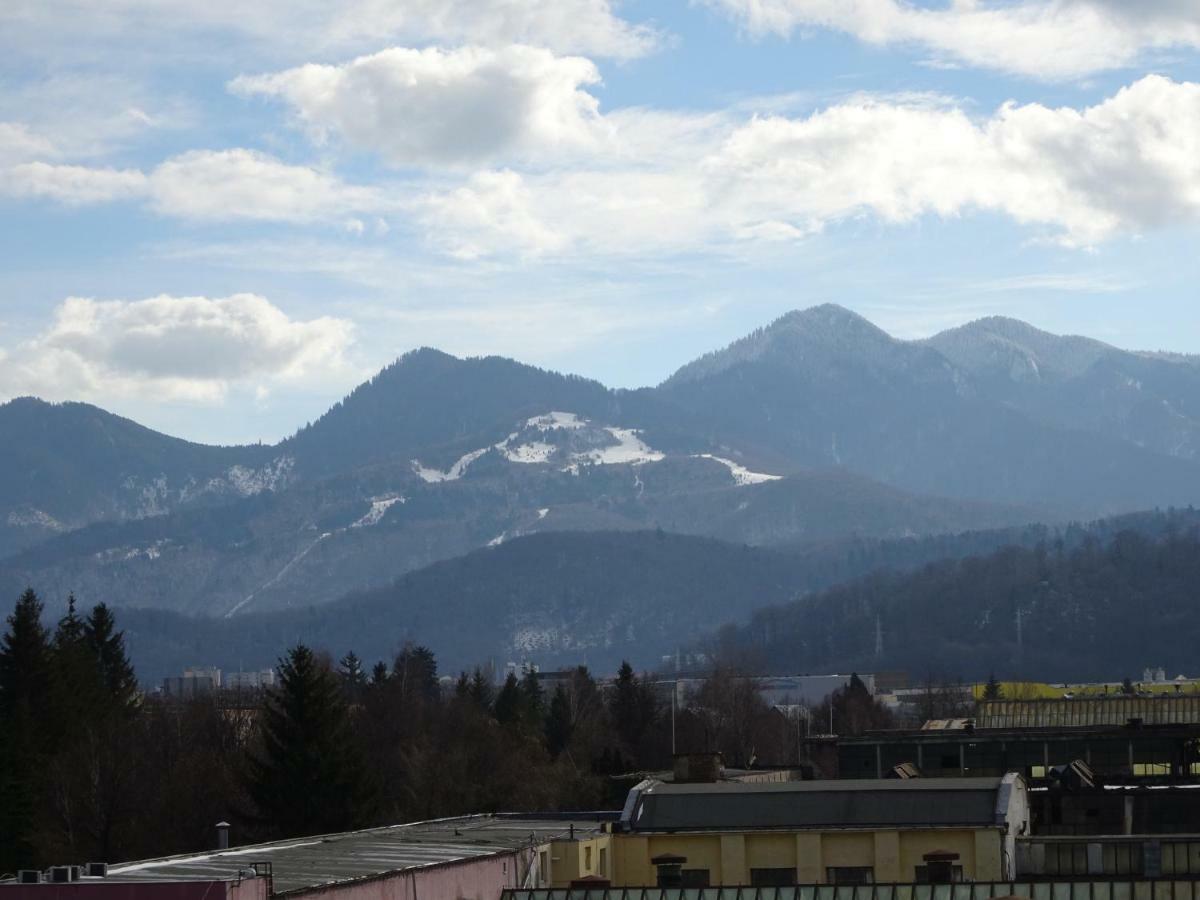 Apartament Francesca Appartamento Braşov Esterno foto