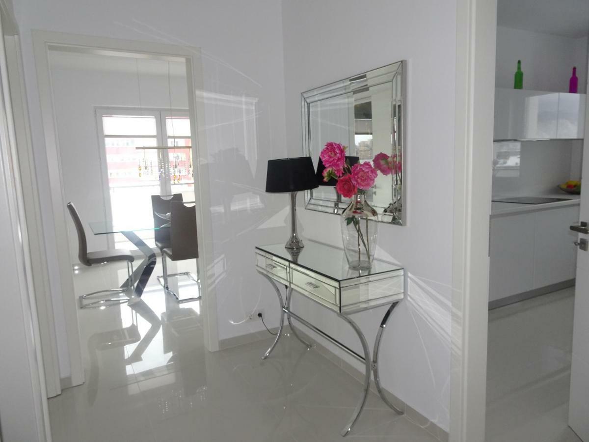 Apartament Francesca Appartamento Braşov Esterno foto